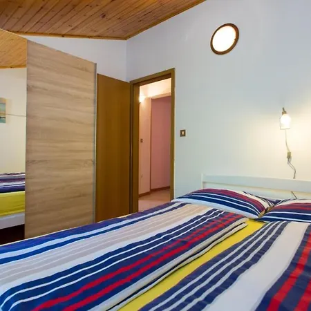 In With Terrace, Air Conditioning, Wifi, Washing Machine Porec