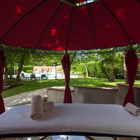 Apartment In With Terrace, Air Conditioning, Wifi, Washing Machine *